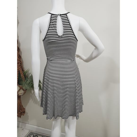 Mossimo Halter Black and White Striped Sleeveless Stretch Midi Dress Size XS NWT - Picture 4 of 11